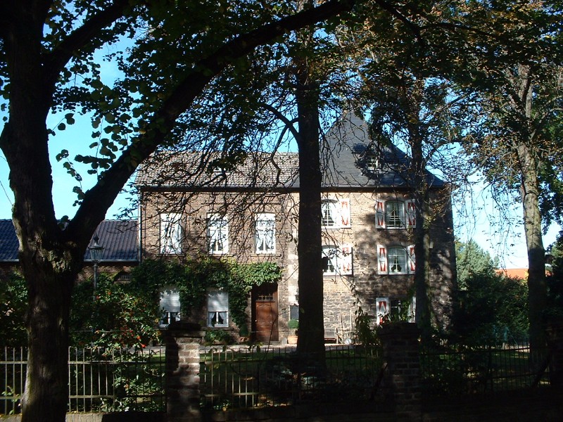 03__buschdorfer_burg.jpg